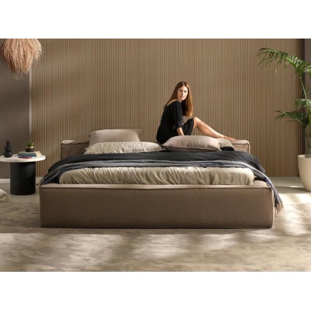 CAMA TAPIZADA