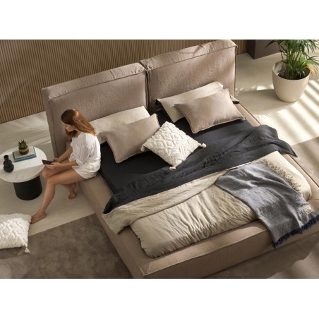 CAMA TAPIZADA DESENFUNDABLE