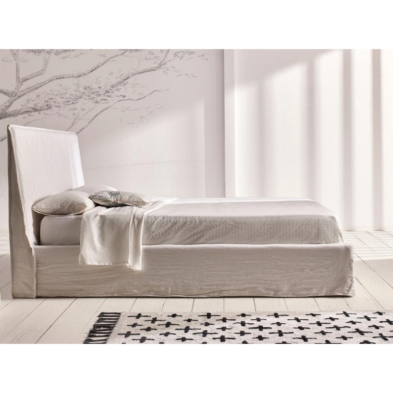 CAMA TAPIZADA CON ARO BAÑERA