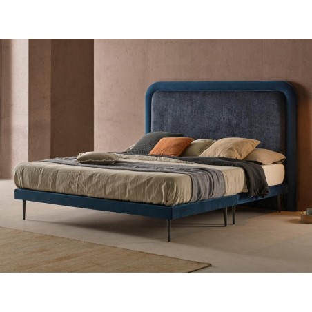 CAMA CON DISEÑO CURVO
